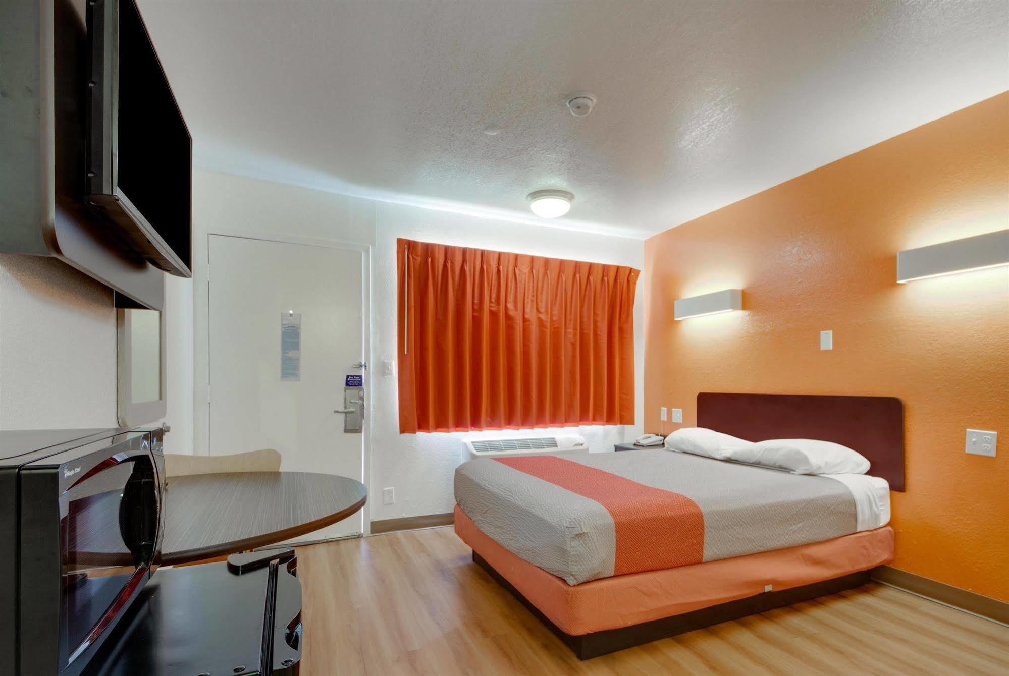Avera Suites Muskogee Extérieur photo